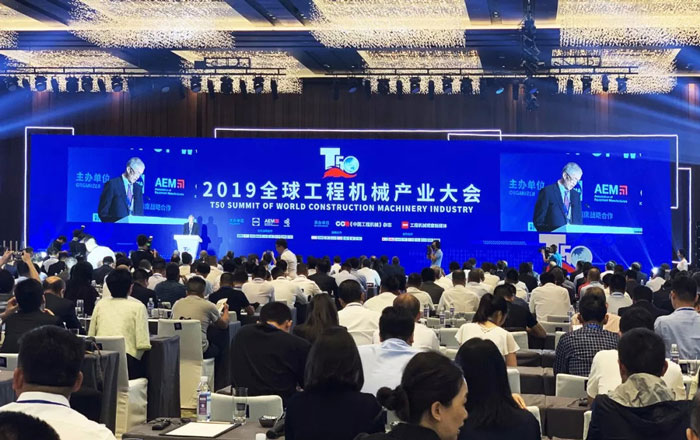 双喜临门！PG体育-PG体育·(中国)官方网站
囊括两项工程机械行业大奖