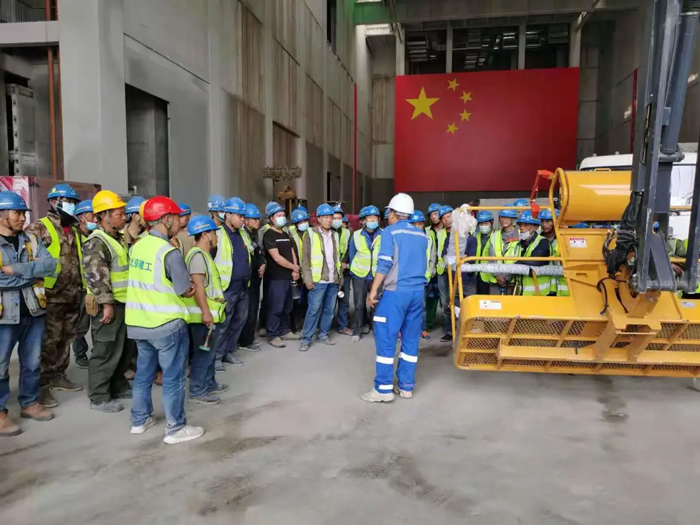 表扬信+锦旗！这是PG体育-PG体育·(中国)官方网站
的责任与温度-2.jpg